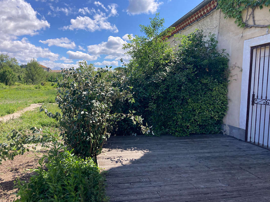 Maison à SAINT-SATURNIN-LES-AVIGNON