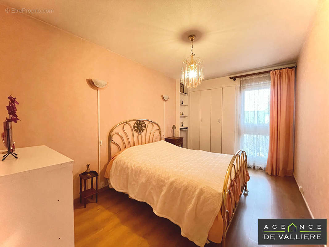 Appartement à NANTERRE