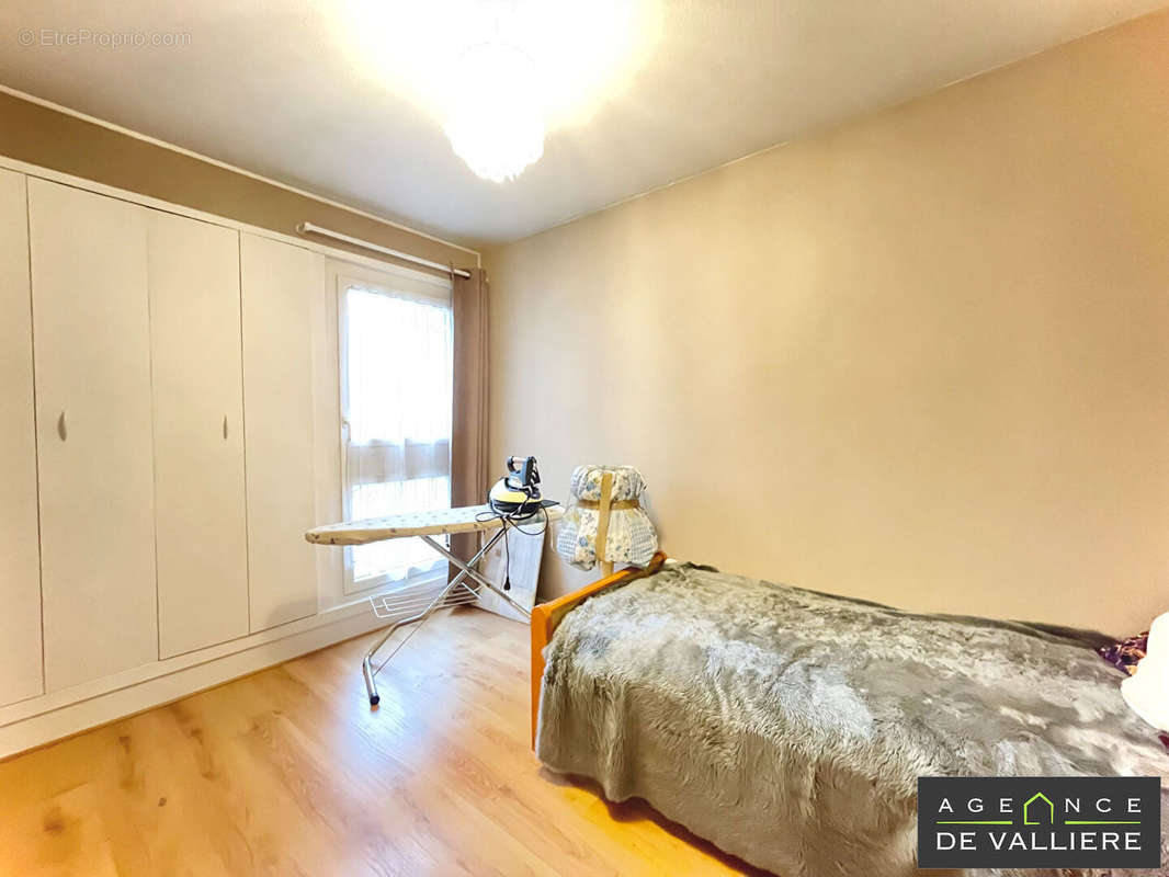 Appartement à NANTERRE