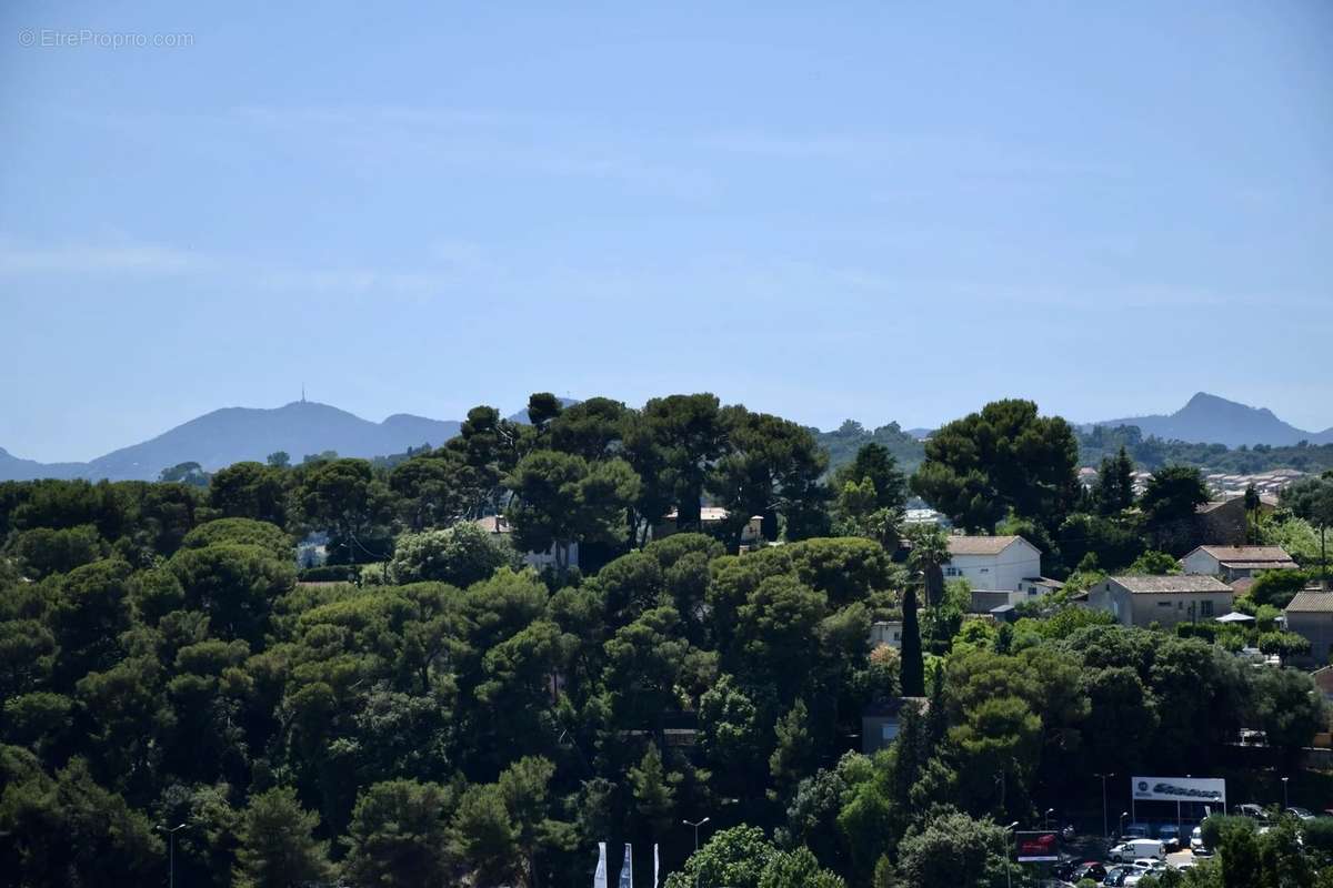 Appartement à LE CANNET