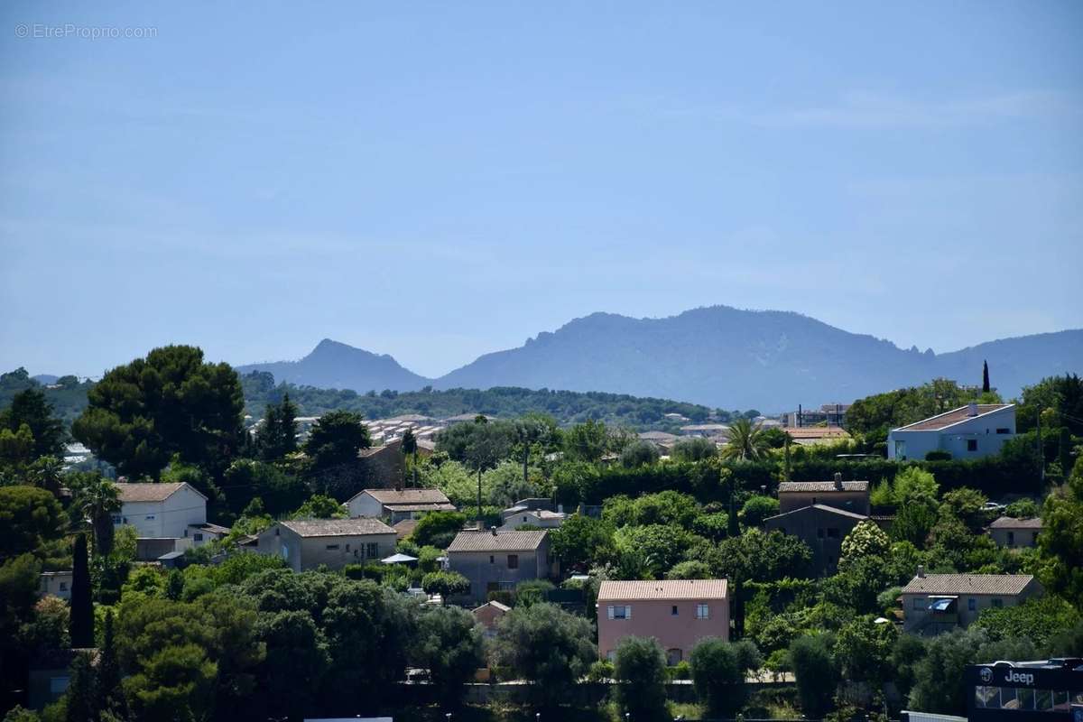 Appartement à LE CANNET