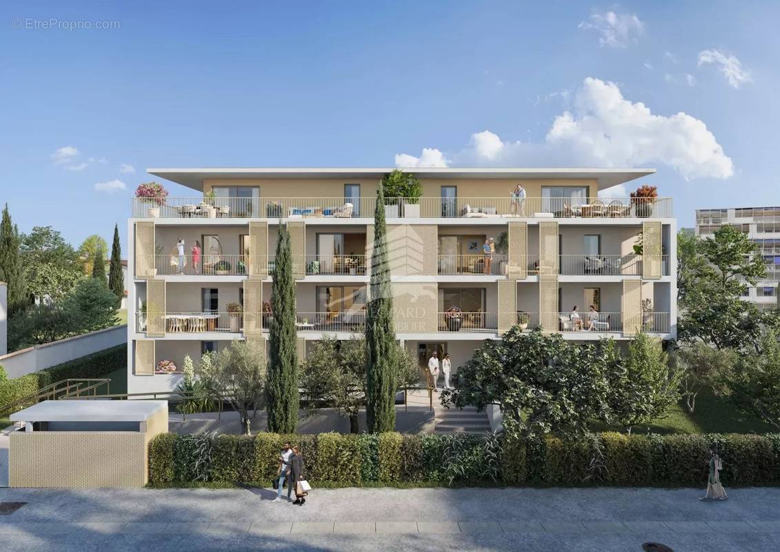 Appartement à FREJUS