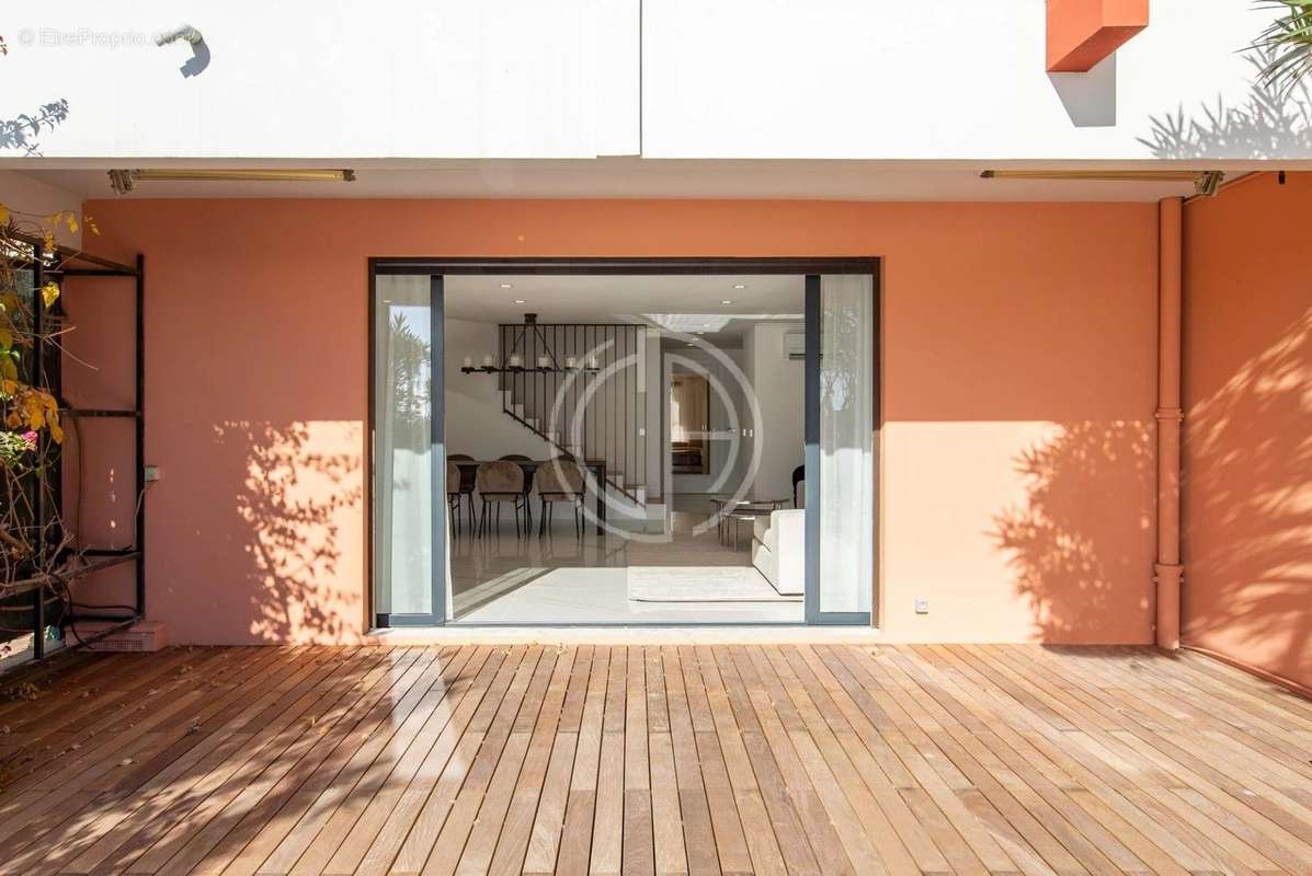 Appartement à VILLEFRANCHE-SUR-MER