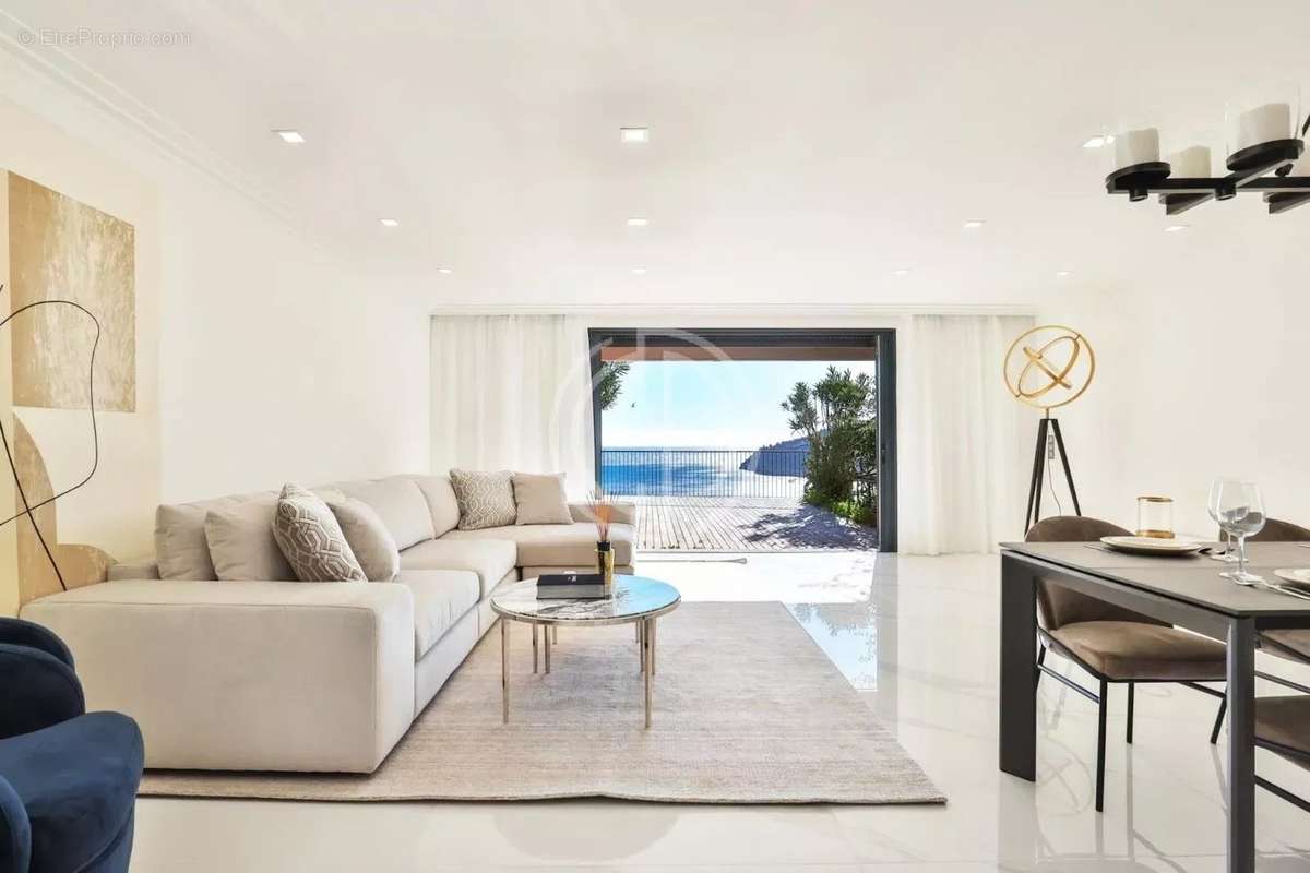 Appartement à VILLEFRANCHE-SUR-MER