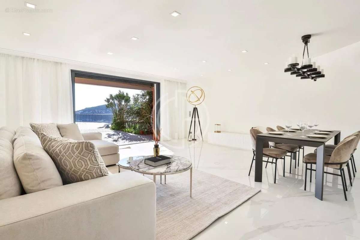 Appartement à VILLEFRANCHE-SUR-MER