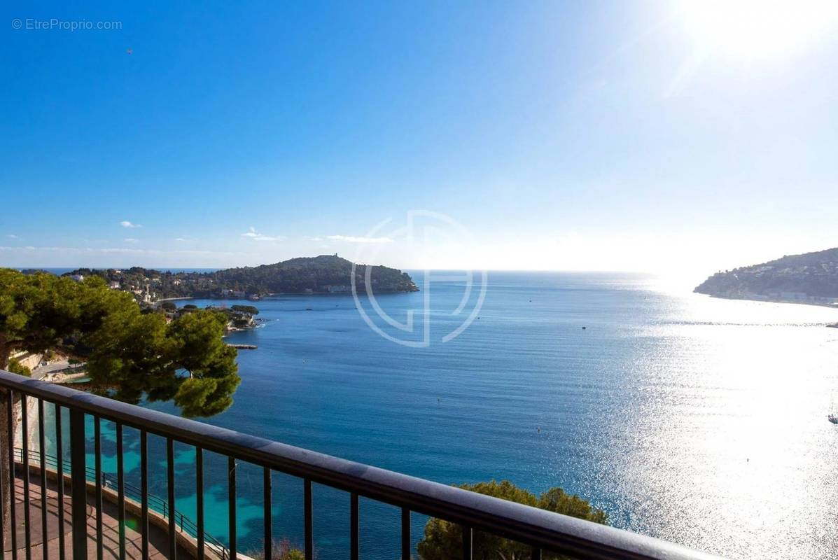 Appartement à VILLEFRANCHE-SUR-MER