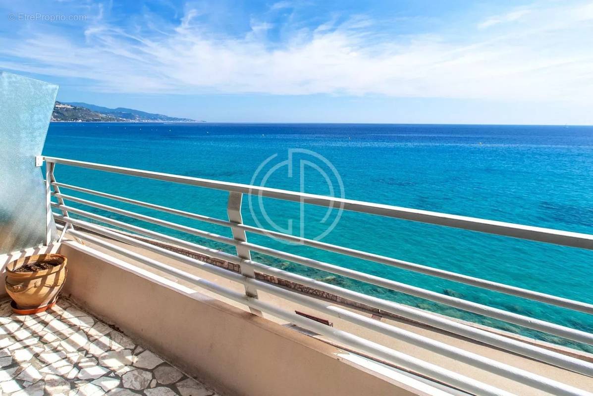 Appartement à MENTON