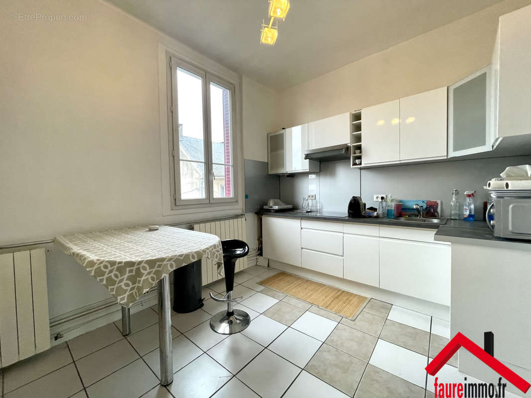 Appartement à BRIVE-LA-GAILLARDE