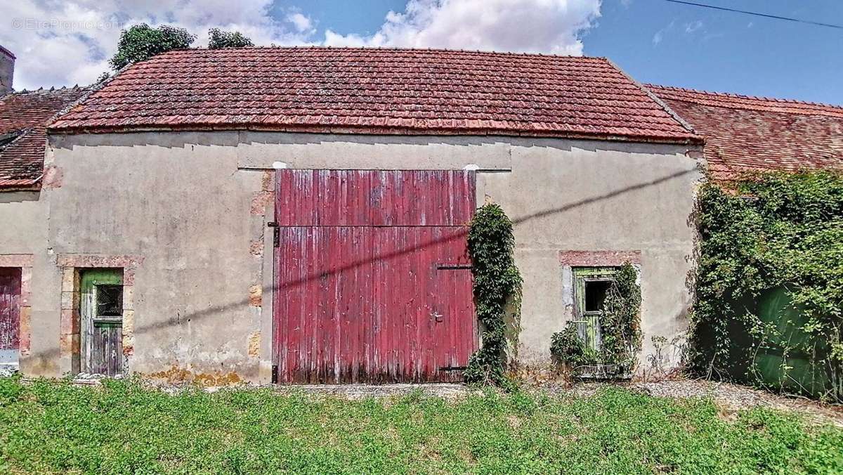 Maison à SAULZAIS-LE-POTIER