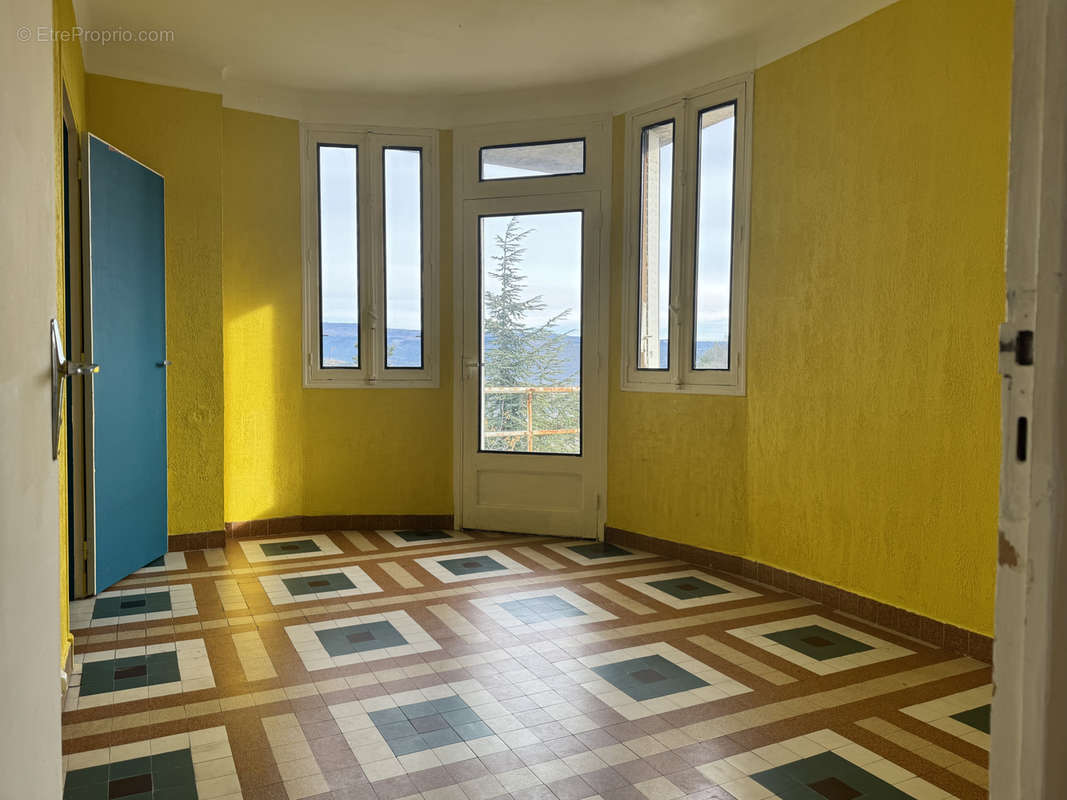 Appartement à AUBENAS