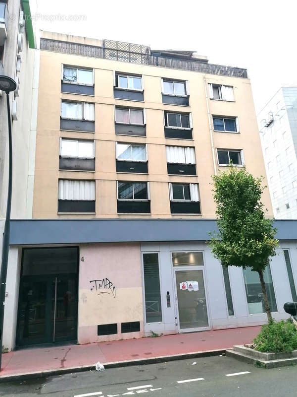 Appartement à MONTROUGE