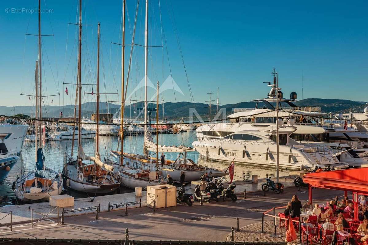 Appartement à SAINT-TROPEZ