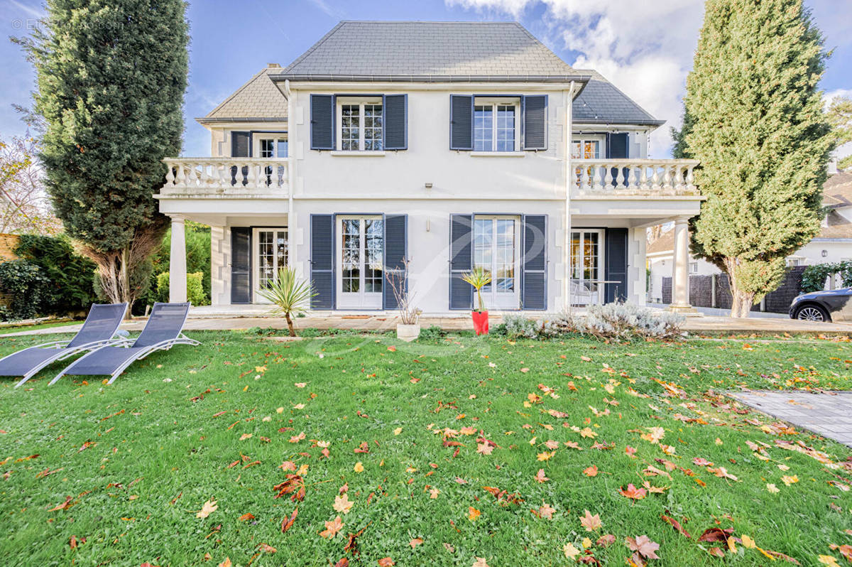 Maison à MAISONS-LAFFITTE