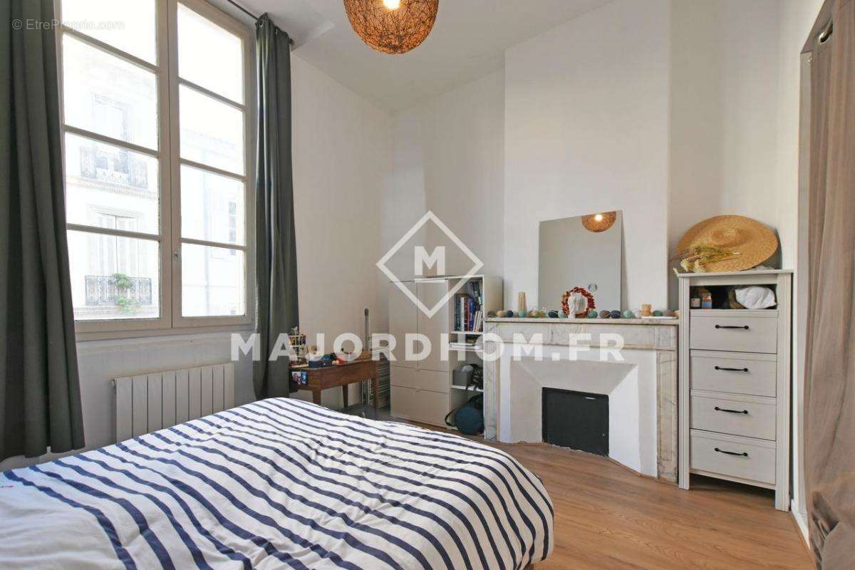 Appartement à MARSEILLE-6E