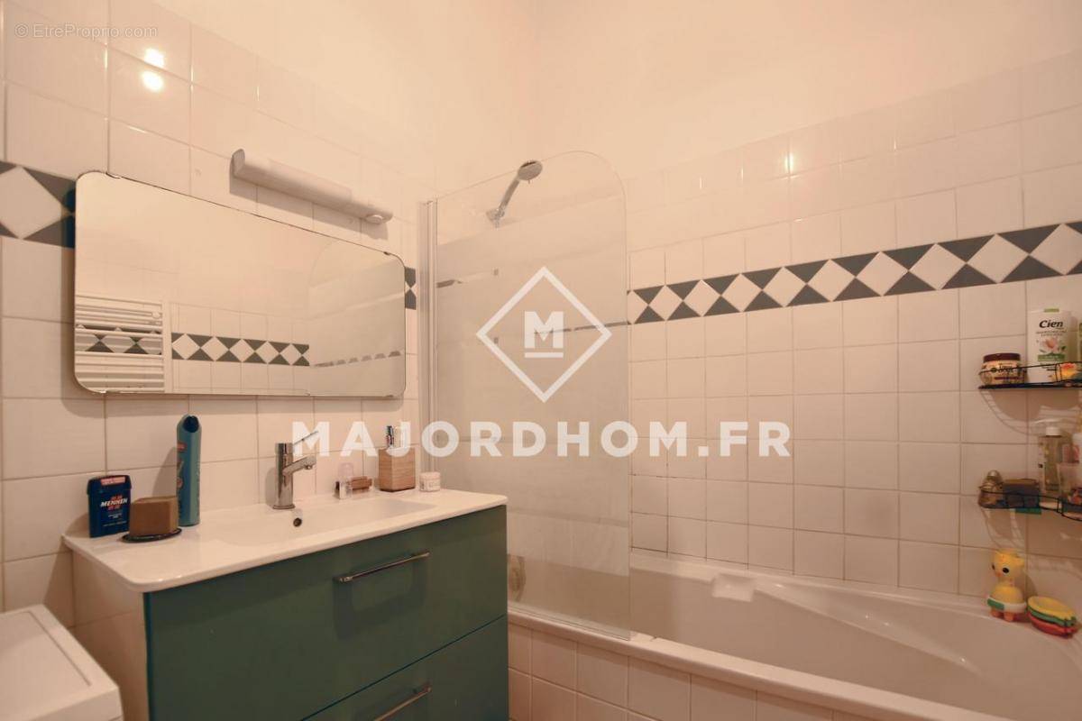 Appartement à MARSEILLE-6E