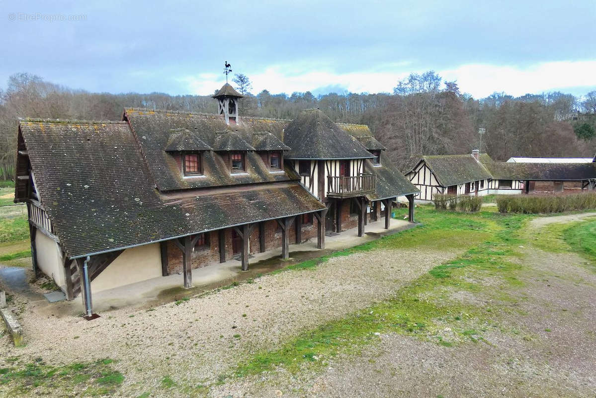 Maison à LE FRESNE