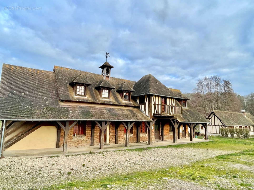 Maison à LE FRESNE