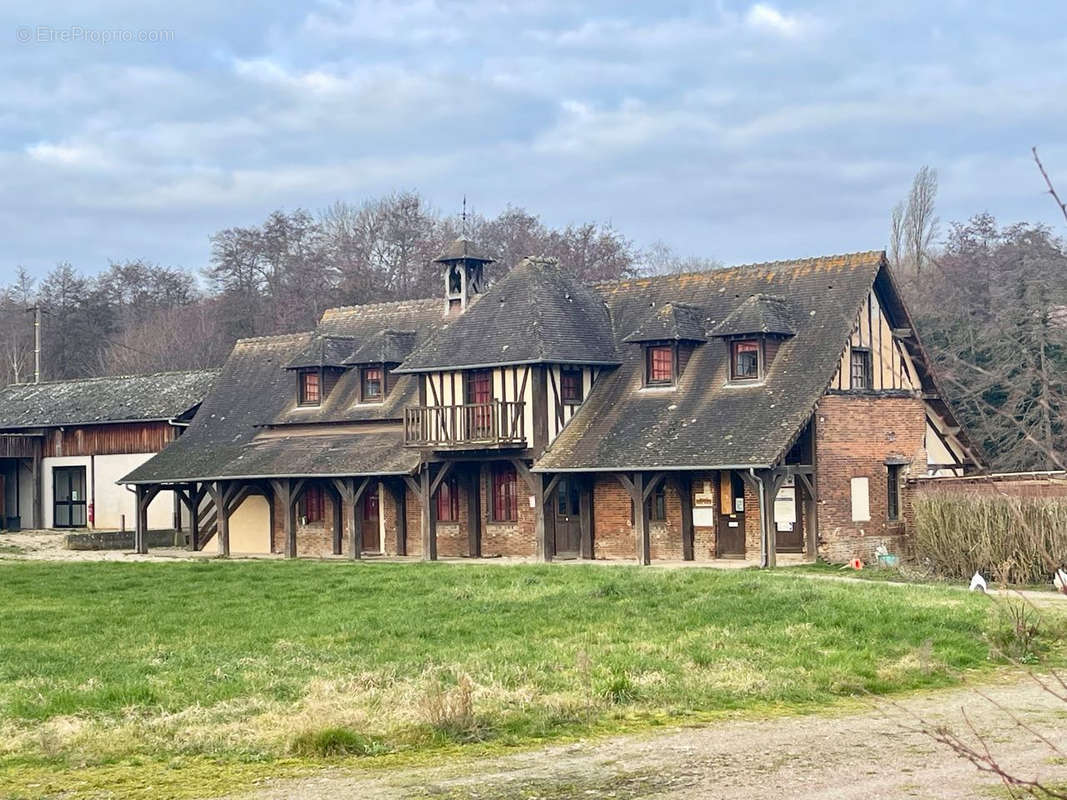 Maison à LE FRESNE