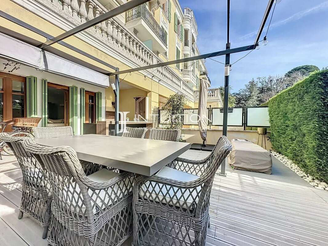 Appartement à CANNES