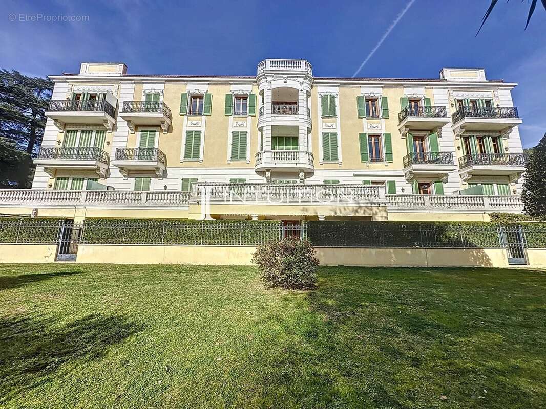 Appartement à CANNES