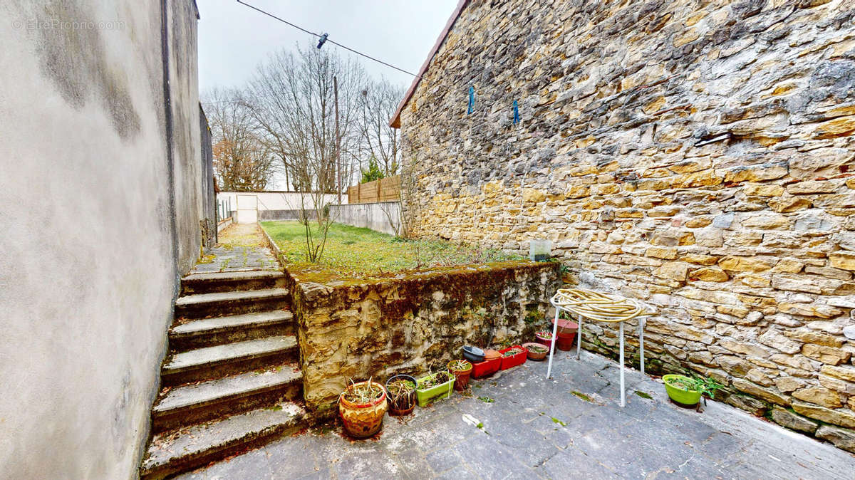 Maison à AMBERIEU-EN-BUGEY