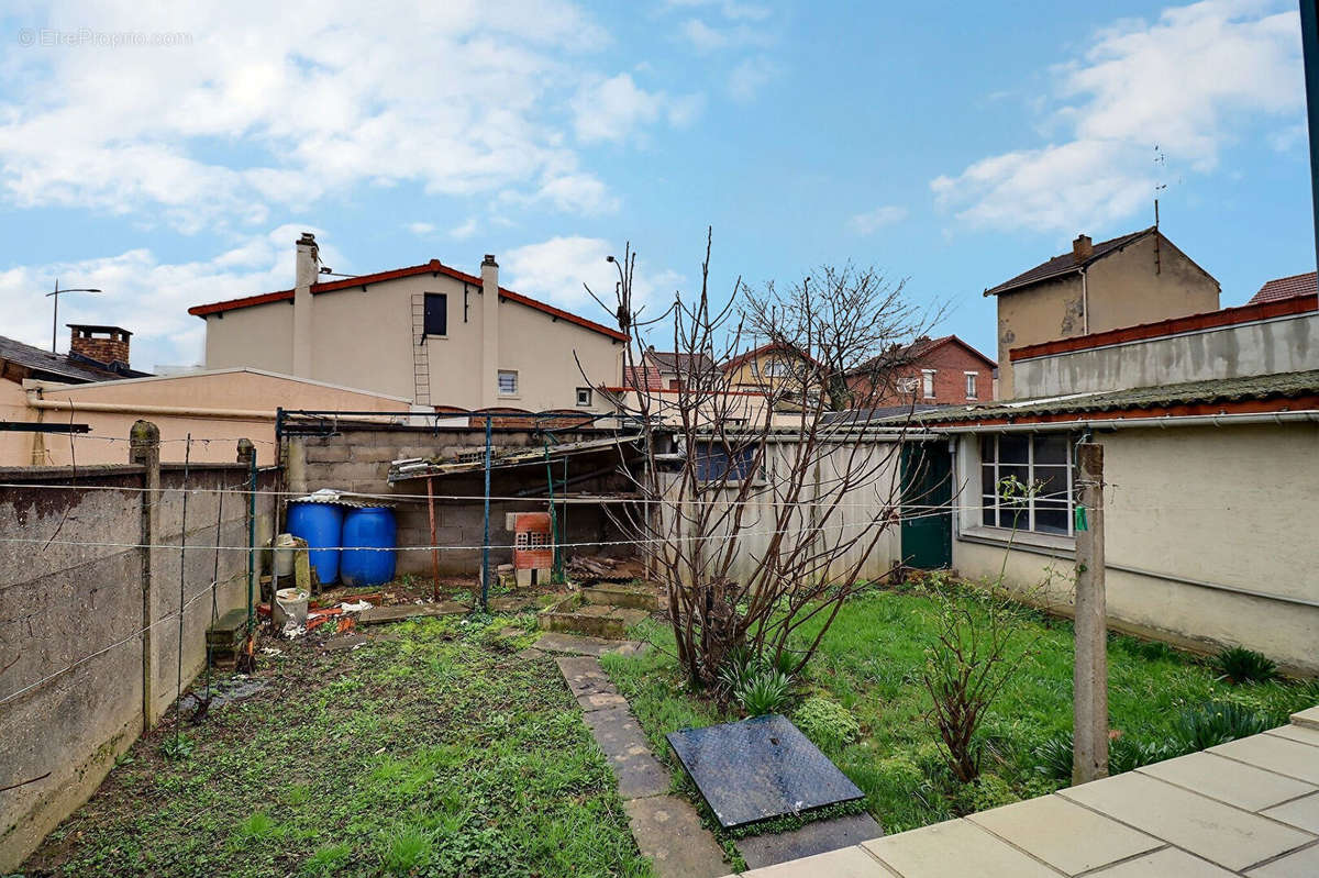 Maison à VITRY-SUR-SEINE