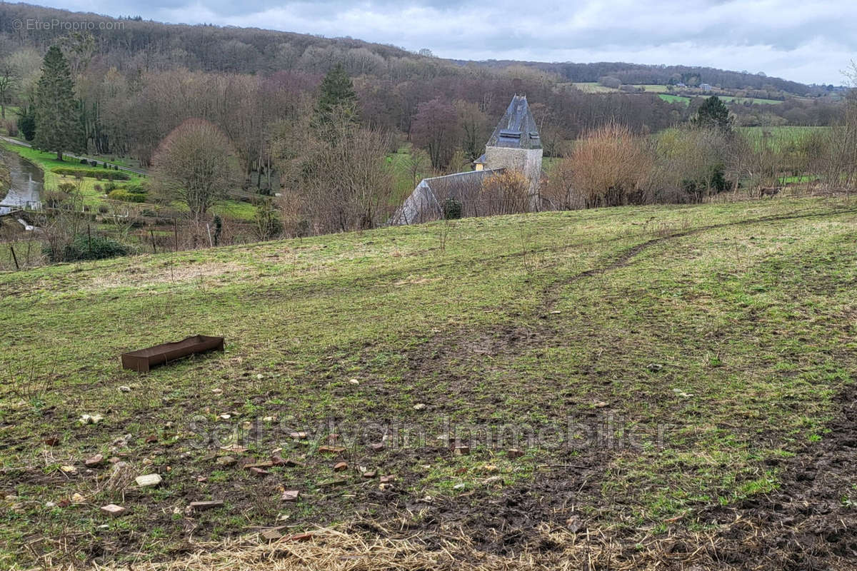 Terrain à FONTENAY-TORCY