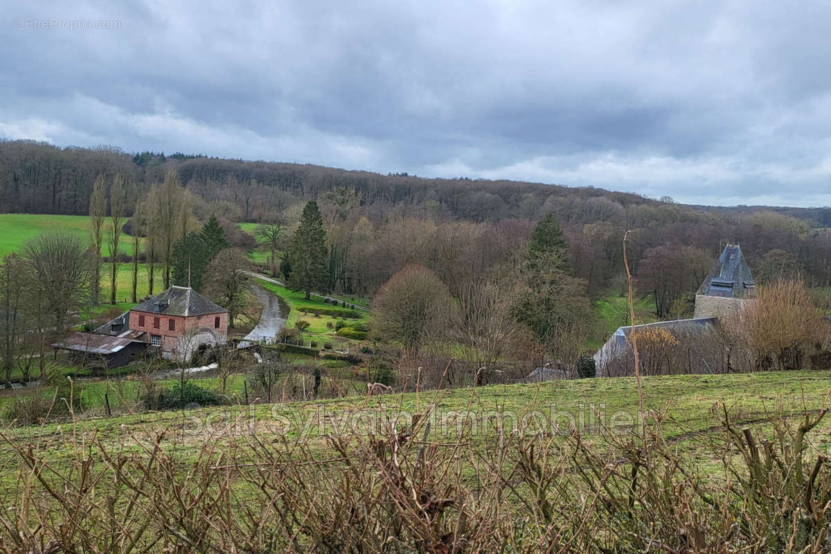 Terrain à FONTENAY-TORCY