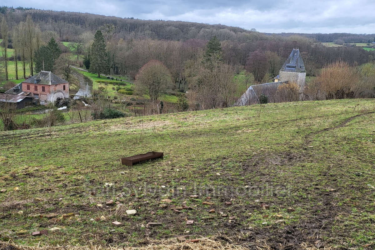 Terrain à FONTENAY-TORCY