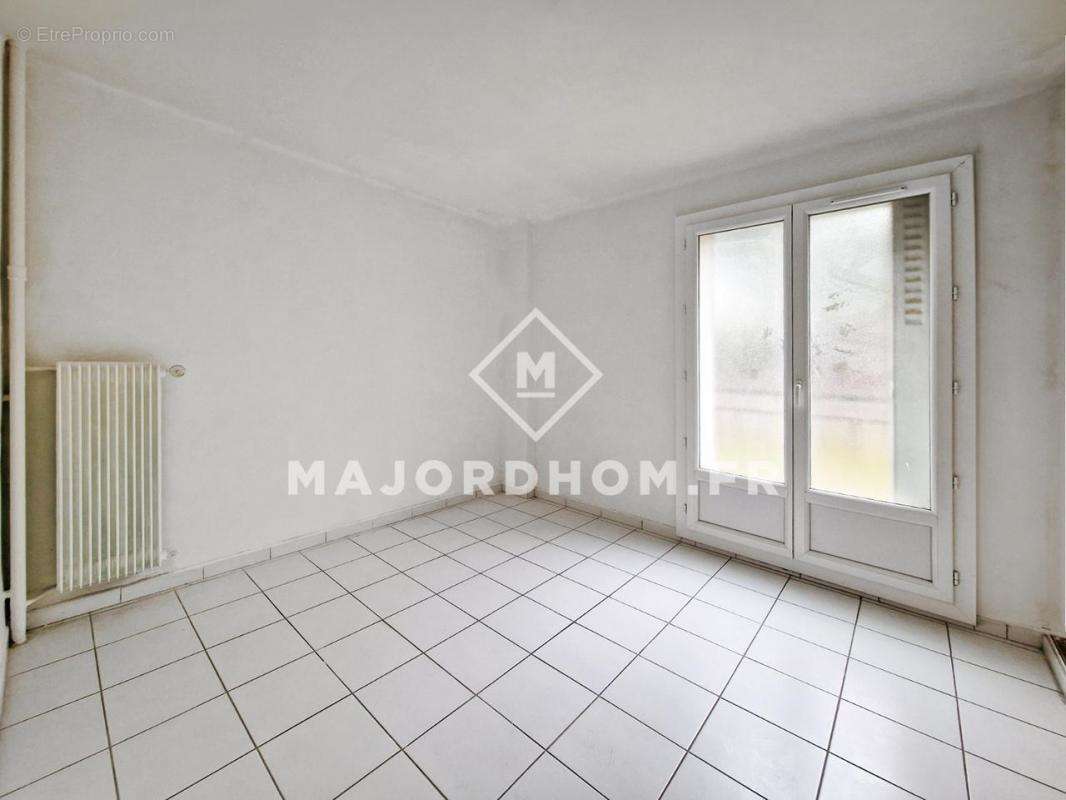 Appartement à MARSEILLE-9E