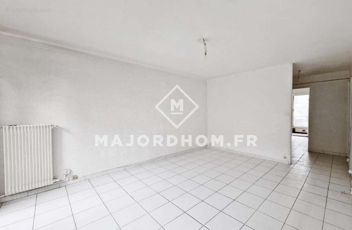 Appartement à MARSEILLE-9E