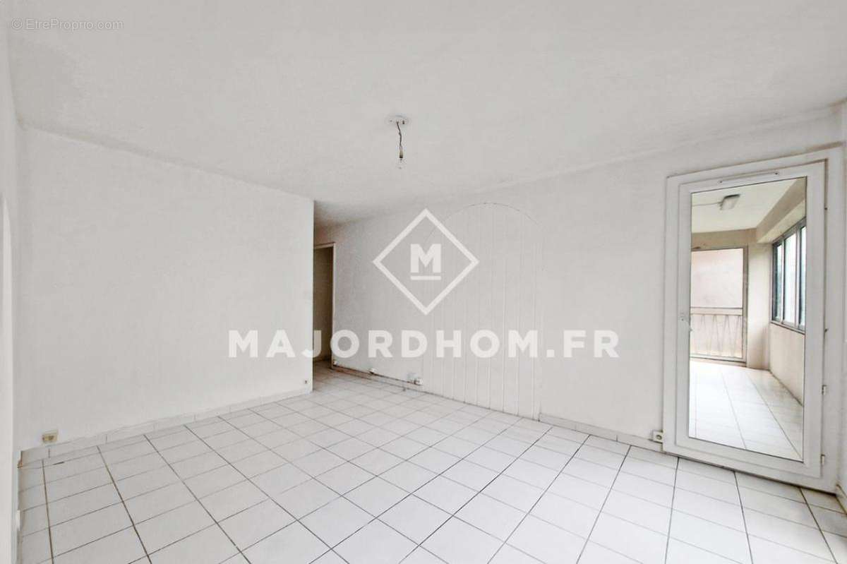 Appartement à MARSEILLE-9E