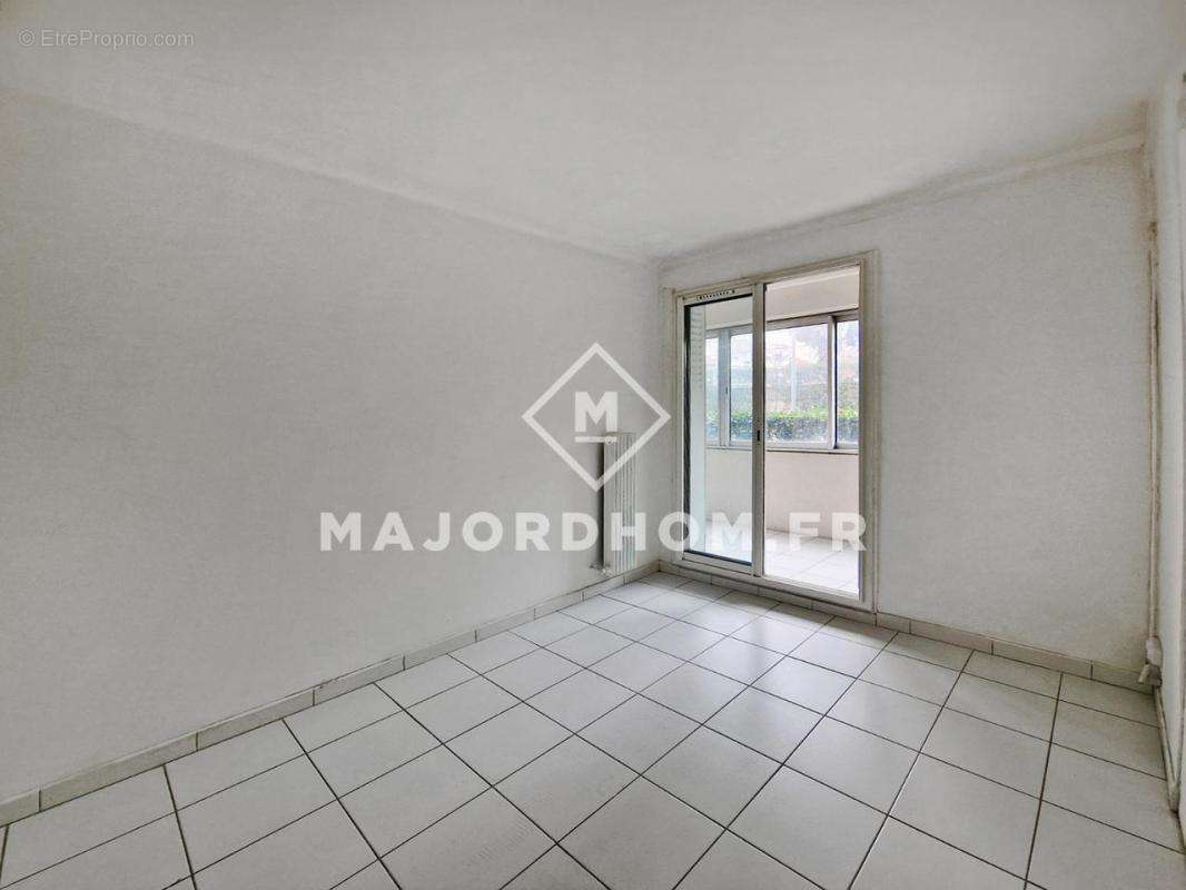 Appartement à MARSEILLE-9E