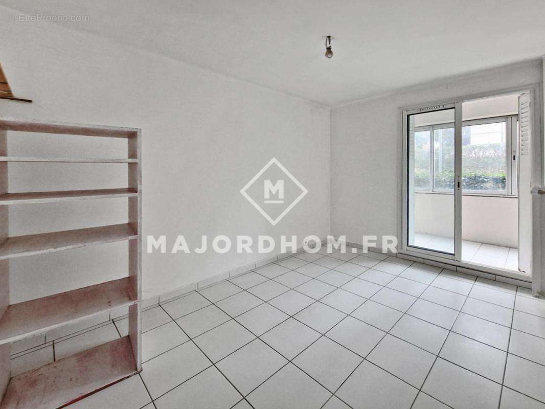 Appartement à MARSEILLE-9E