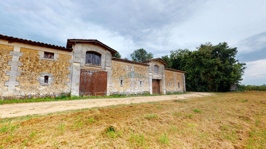 Maison à SAINT-ANDRE-DE-CUBZAC