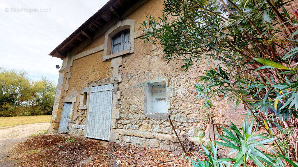 Maison à SAINT-ANDRE-DE-CUBZAC