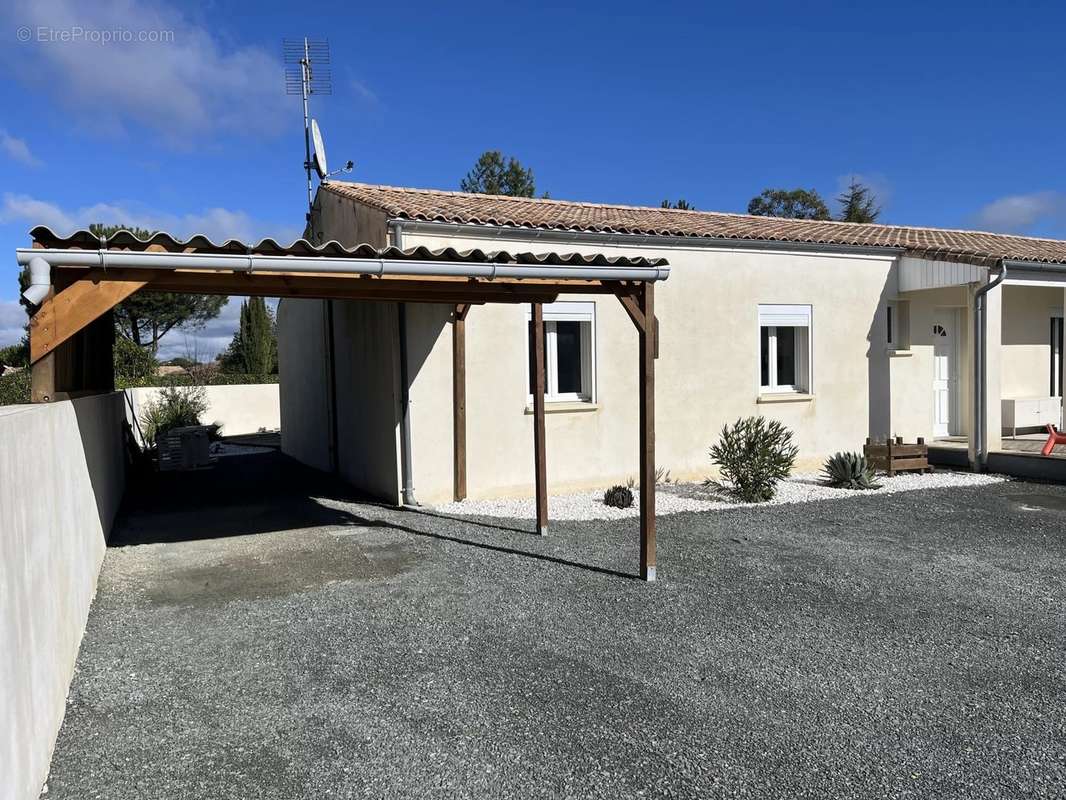 Maison à SAINT-SULPICE-DE-ROYAN