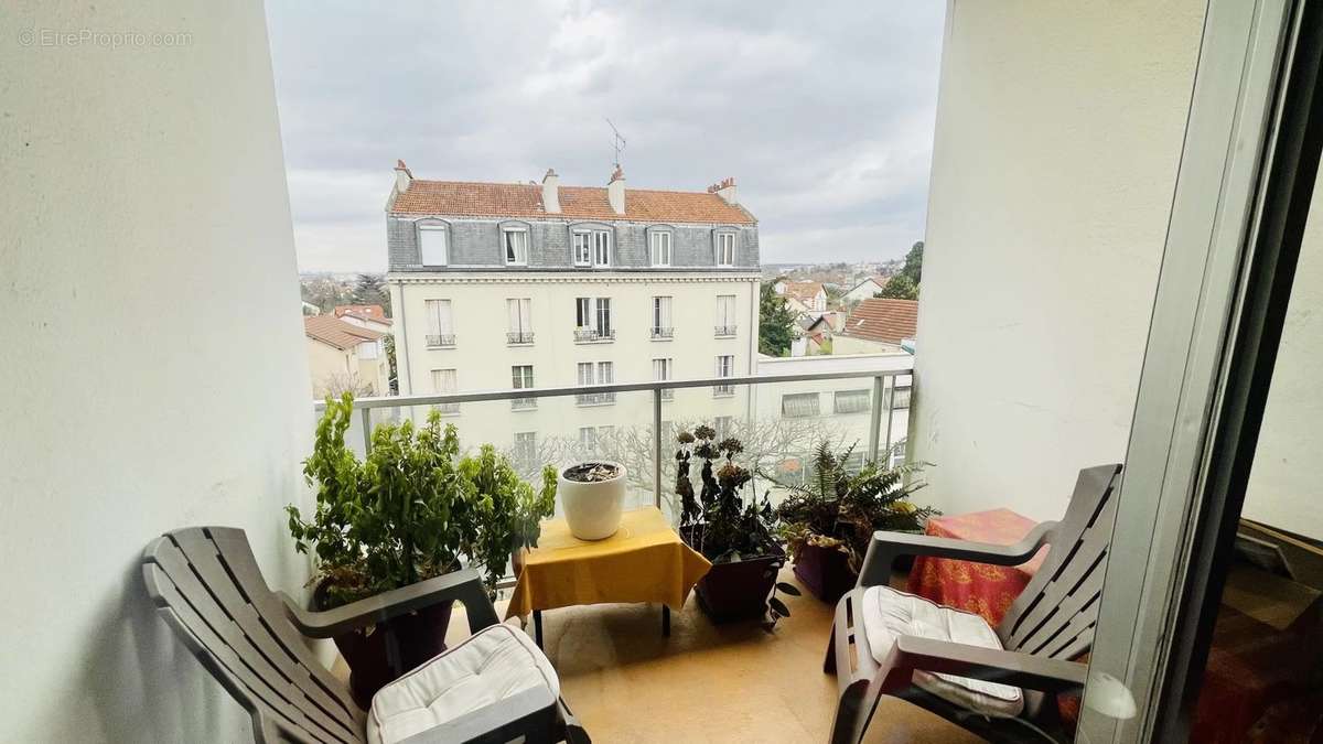 Appartement à LE RAINCY