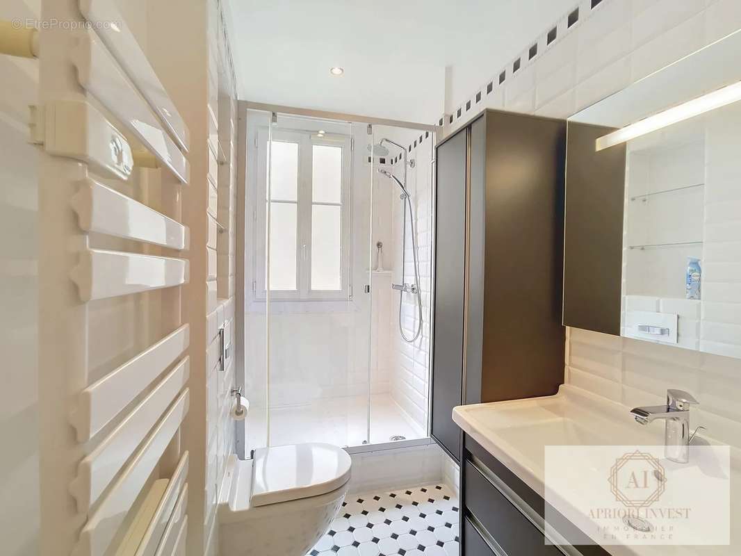 Appartement à PARIS-15E