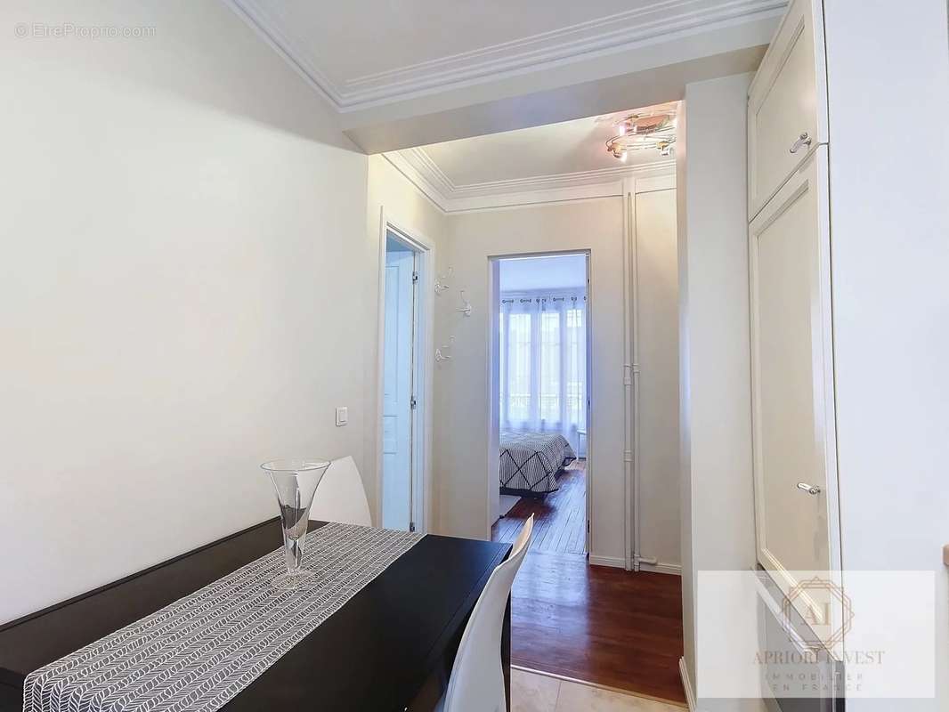 Appartement à PARIS-15E