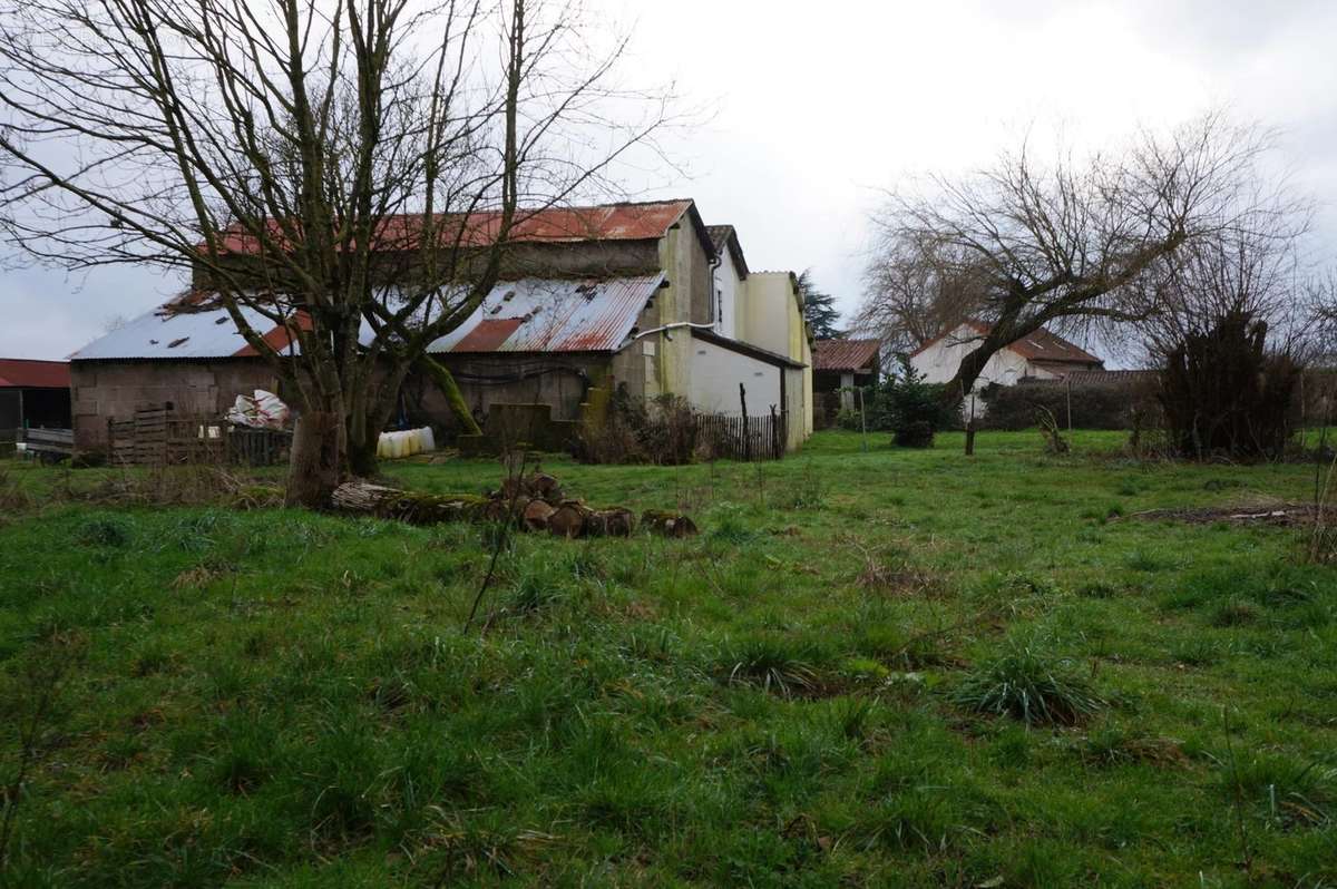 Maison à VERNOUX-EN-GATINE