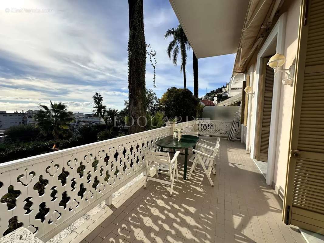 Appartement à MENTON