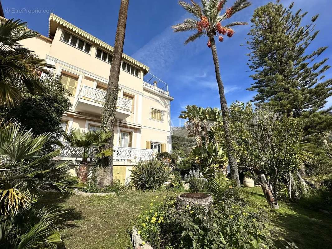 Appartement à MENTON