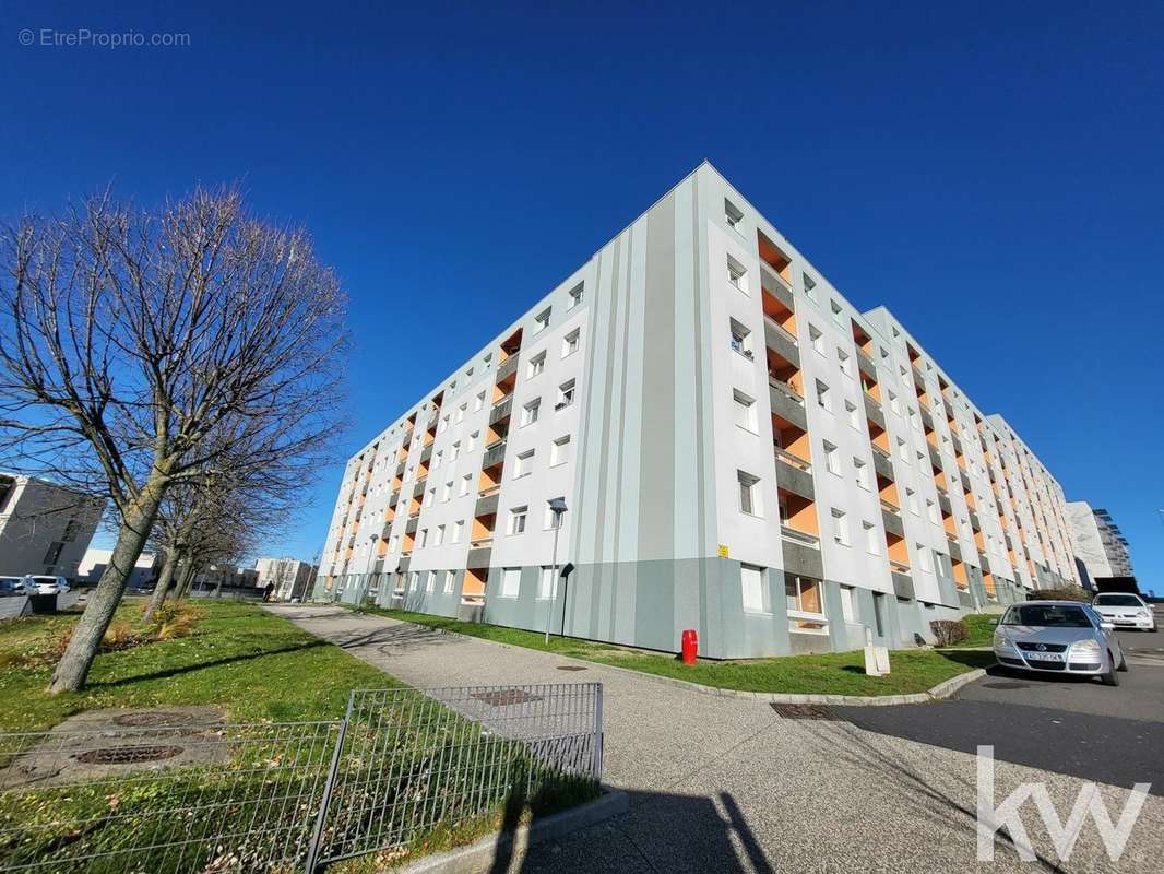 Appartement à SAINT-ETIENNE