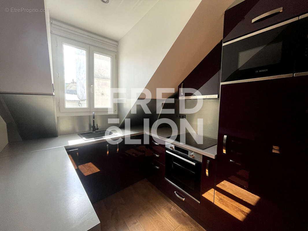 Appartement à PARIS-2E