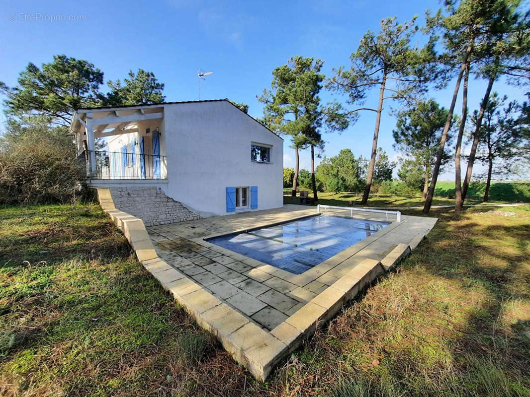 Maison à L&#039;AIGUILLON-SUR-MER