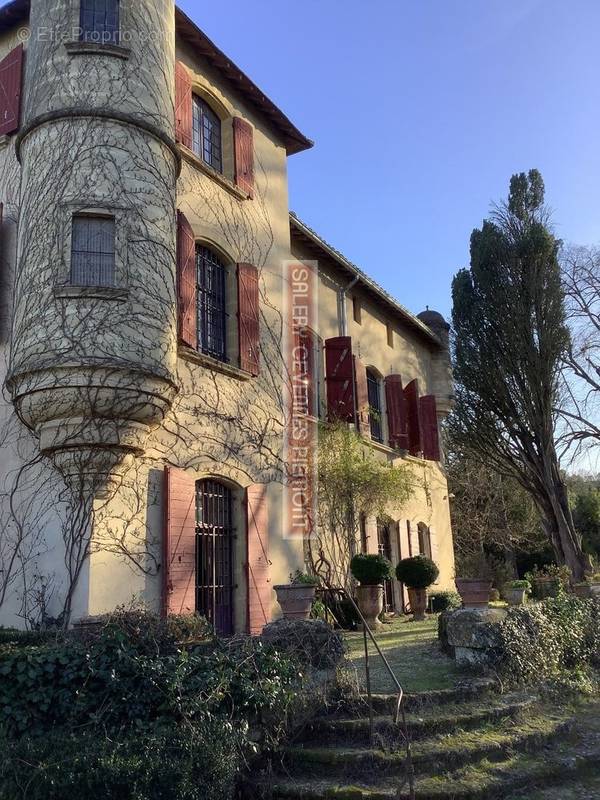 Maison à UZES