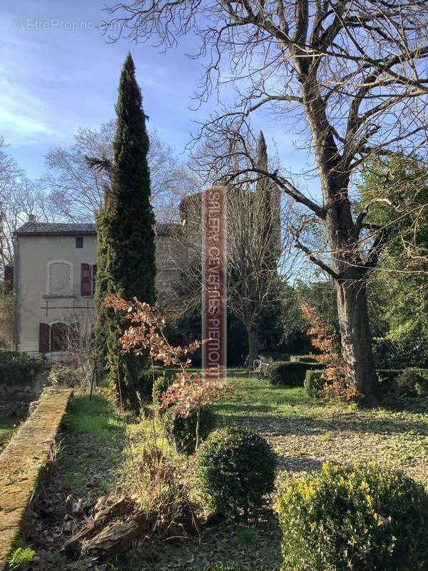 Maison à UZES