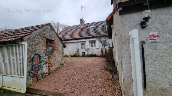 Maison à JALIGNY-SUR-BESBRE