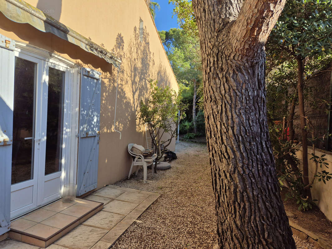 Maison à HYERES